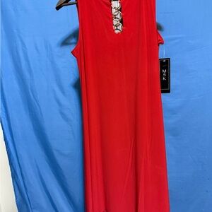 MSK Vibrant Red Poppy Sleeveless Dress with Keyhole Accent